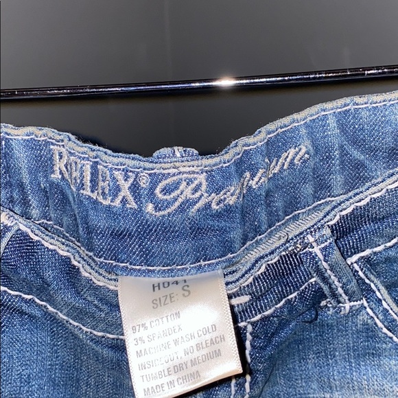 Simply Jean Shorts - Picture 3 of 3